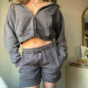 TNA Cozy AF dark grey sweatset